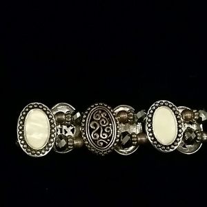 Mother of pearl filigree stretch bracelet